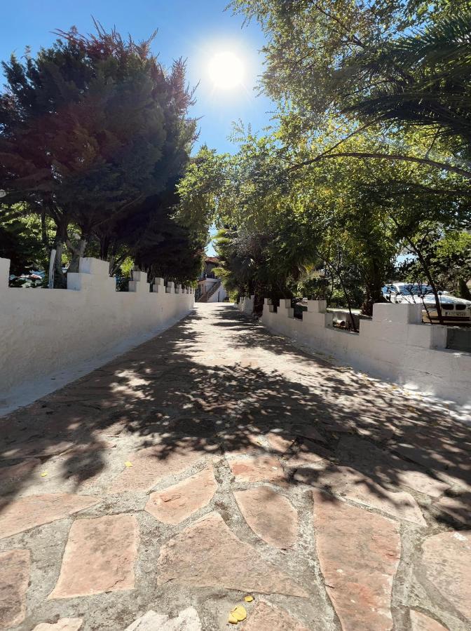Vieri Apartments Lukove Bagian luar foto